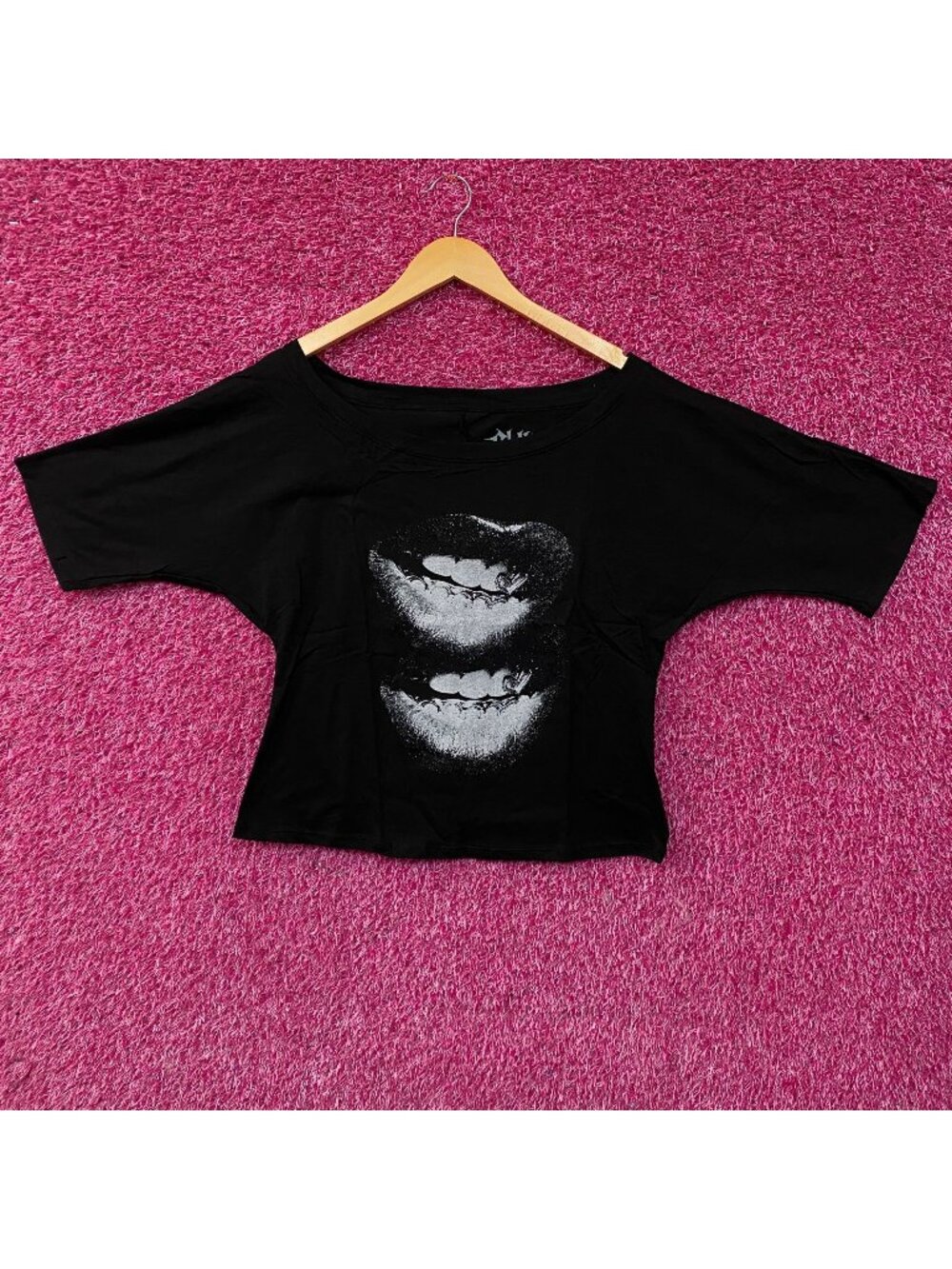 Beyoncé's Blue Ivy Carter (BIC) Loose Crop Medium